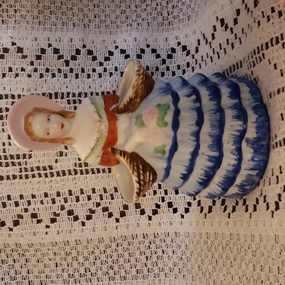 VINTAGE Girl With Baskets Figurine, Double Bud Vase, Made In Japan - Picture 1 of 6